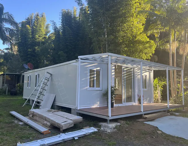 Expandable Container House